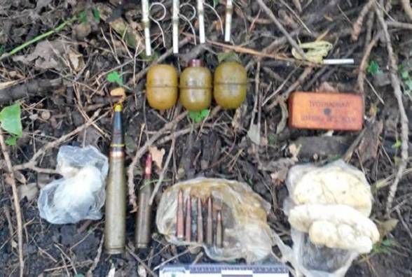 На Трухановому острові в Києві виловили боєприпаси