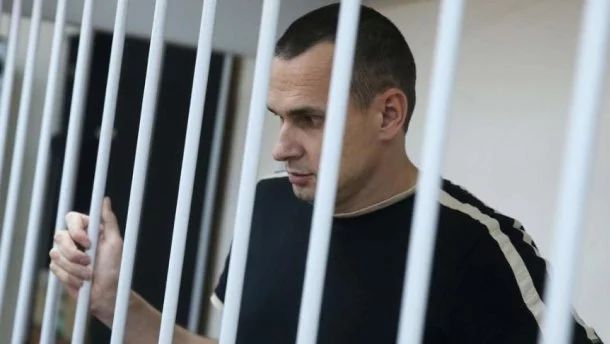 У Росії Сенцова перевели в окрему палату
