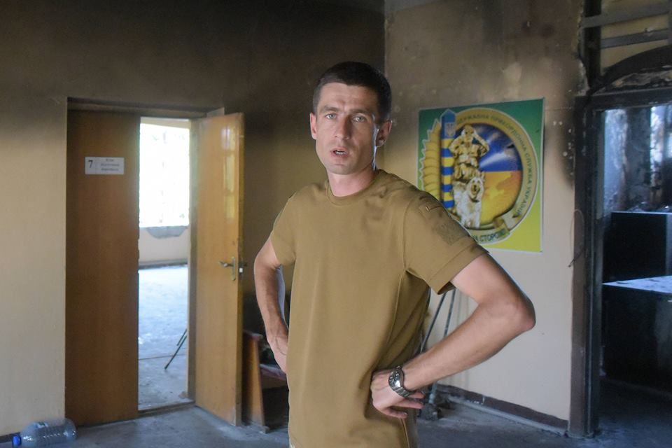 В Маріуполі військовому зламали щелепу за прохання дати україномовне меню