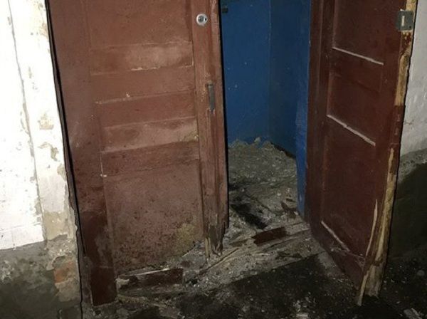 У Глухові нетверезий екс-військовий підірвав гранату у під’їзді будинку