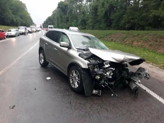 Посол Швейцарії Гійом Шойрер потрапив у потрійну аварію на трасі Київ-Чоп (фото)
