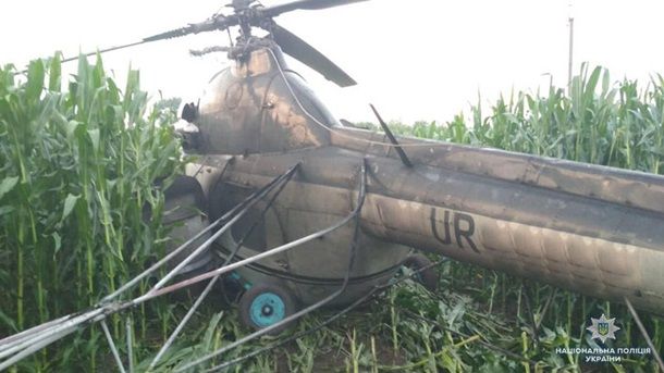 На Чернігівщині п'яний пілот на гелікоптері перерізав лінію електропередач (фото)