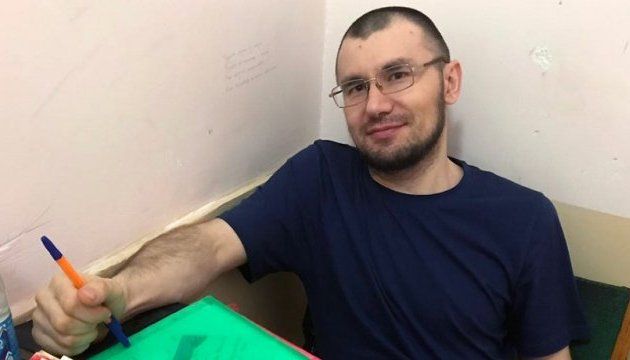 Політв'язень Кремля Емір-Усеїн Куку припинив голодування через вмовляння дружини