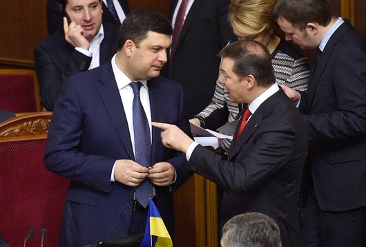 Гройсман на вимогу Ляшка розбереться, як на кордоні з ЄС дрова «перетворювалися» на кругляк