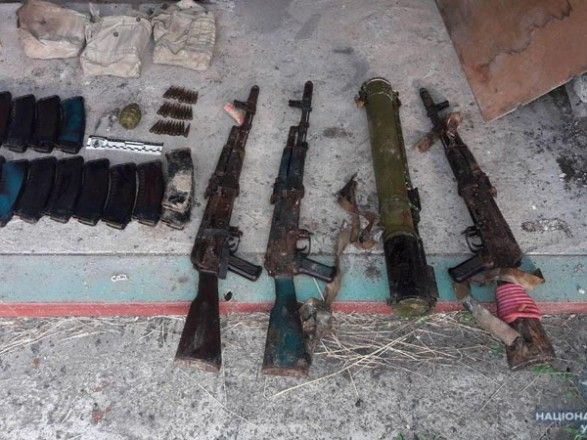 У Бахмуті в місцевого мешканця знайшли арсенал зброї