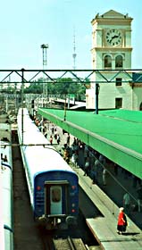 Більше колiс і менше швидкості