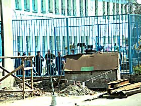 «Дракон» пожирає в'язнів