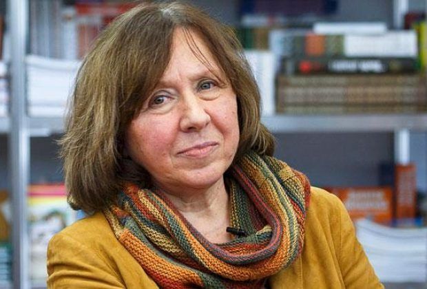 Світлана Алексієвич відмінила виступ в Одесі після потрапляння в базу «Миротворця»