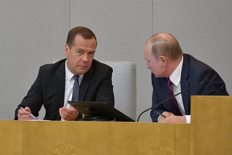 Медведєв загрожує сприйняти нові санкції США як оголошення війни