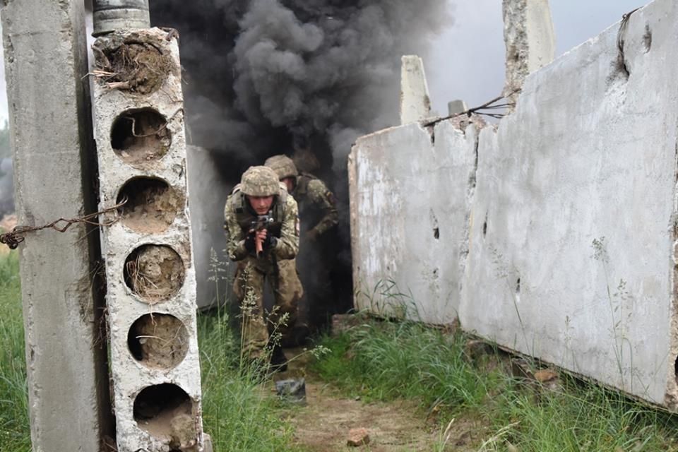 Поблизу Світлодарська вперше за кілька місяців ворог гатив із «Градів»