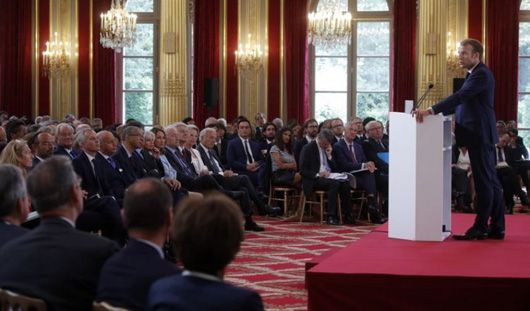Макрон засвідчив: як Трамп штовхає європейських союзників США в обійми Путіна