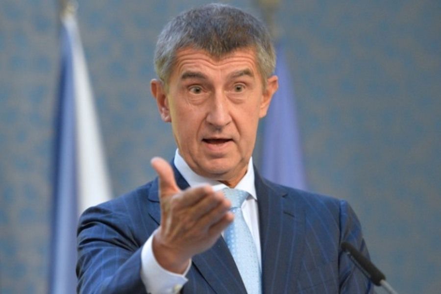 Чехія відмовляється приймати біженців ЄС через наплив мігрантів з України