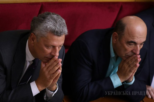Бойко, Рабінович чи Медведчук: хто стане кандидатом в президенти від колишніх регіоналів
