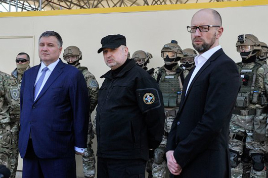 «Фронтовики» на роздоріжжі: до кого побіжать Аваков, Турчинов і Яценюк