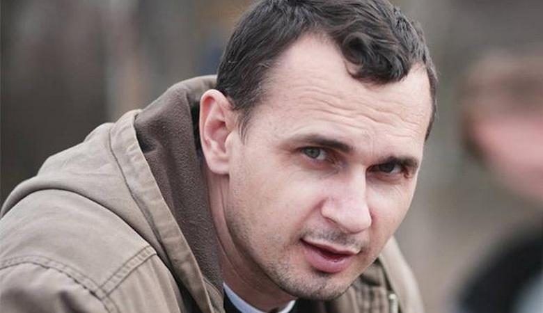 Олег Сенцов припинив голодування: омбудсмен Денісова підозрює в нього критичний стан