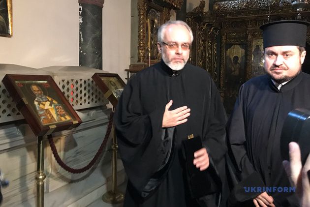 Екзархи Константинополя прибули на Синод із хорошими враженнями про Україну