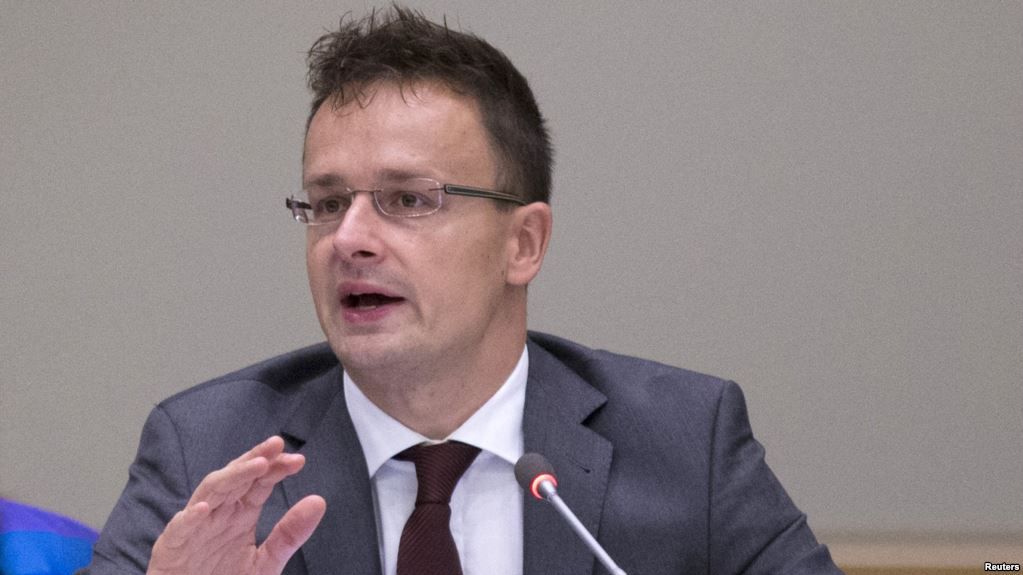 Угорщина не буде захоплювати Закарпаття - Сійярто