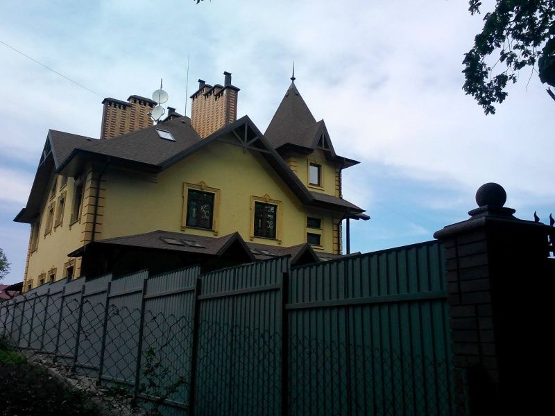Митрополит Онуфрій має таємну резиденцію в Чернівцях (відео)