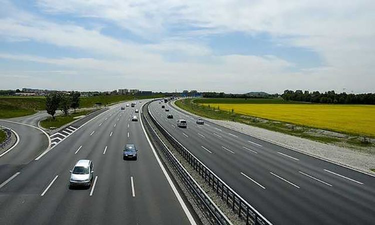 На дороги в 2019 році з бюджету піде 55 мільярдів гривень - Гройсман