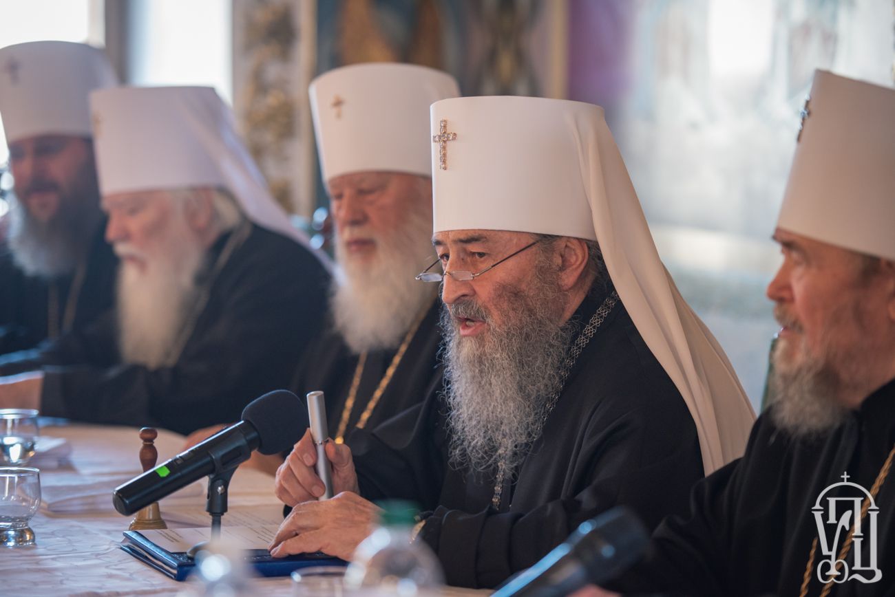 УПЦ МП відмовилася від автокефальної церкви: зірвано зустріч з Порошенком