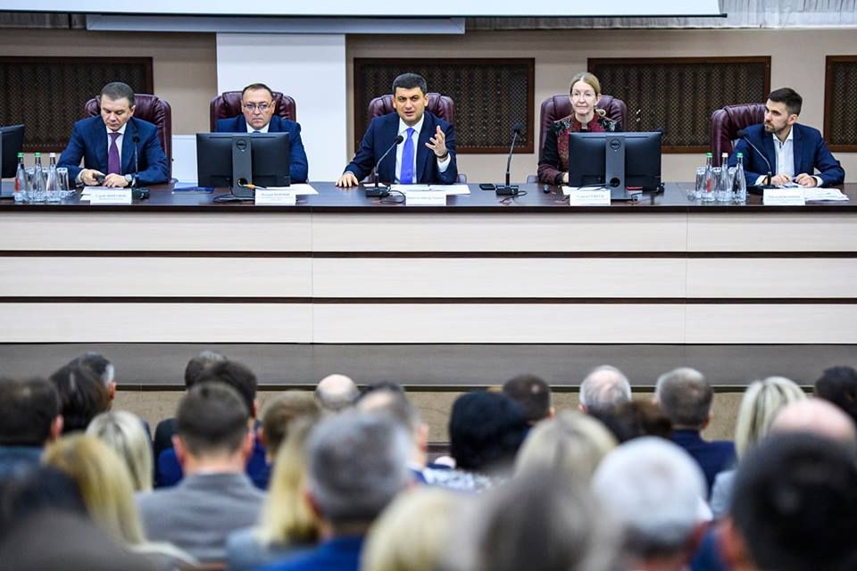 Україна вперше за 7 років повністю забезпечена вакцинами - Володимир Гройсман