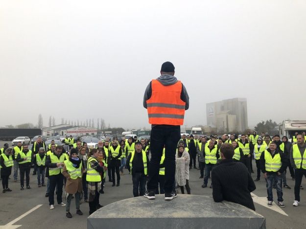 У Франції під час протестів проти підняття цін на бензин загинув чоловік