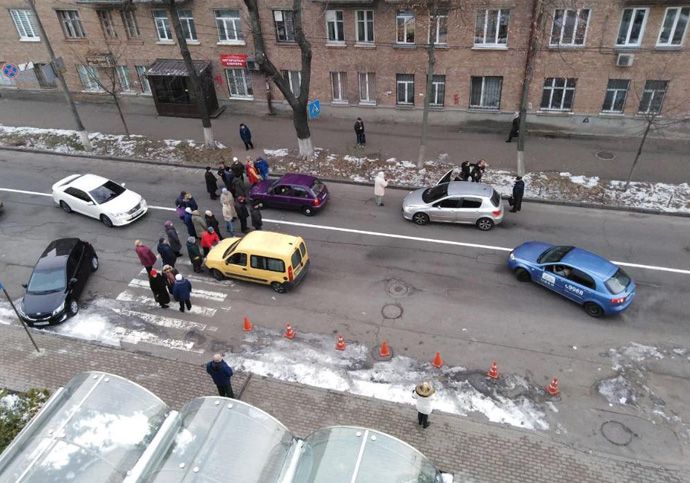 Вулицю Зоологічну в Києві перекрили через відсутність опалення