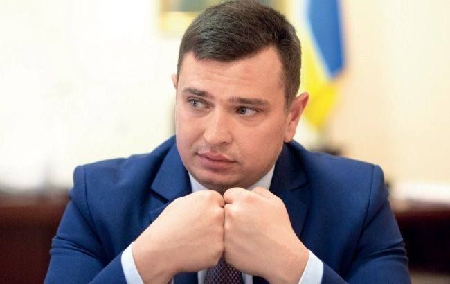 Артем Ситник спростовує чутки, що його дружина отримала гроші за продаж будинку в Криму