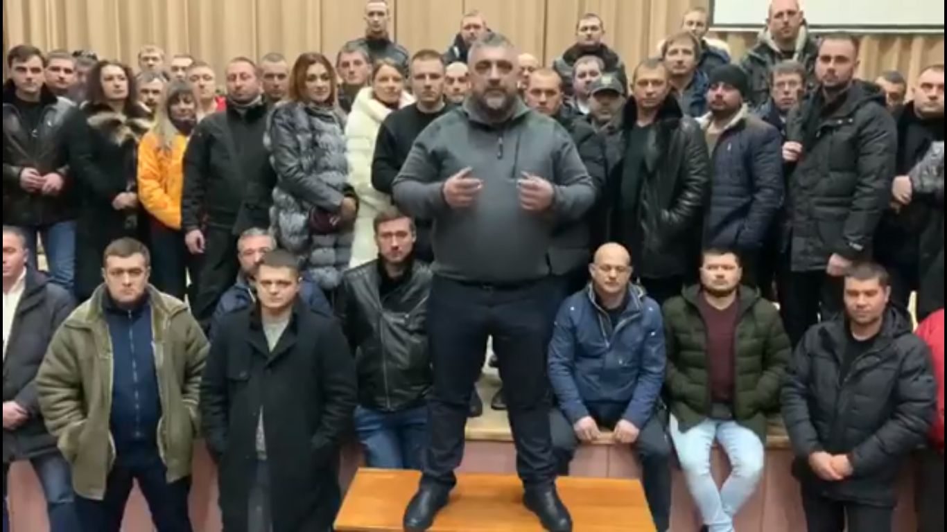 «Євробляхарі» відмовляються від протестів і йдуть у політику