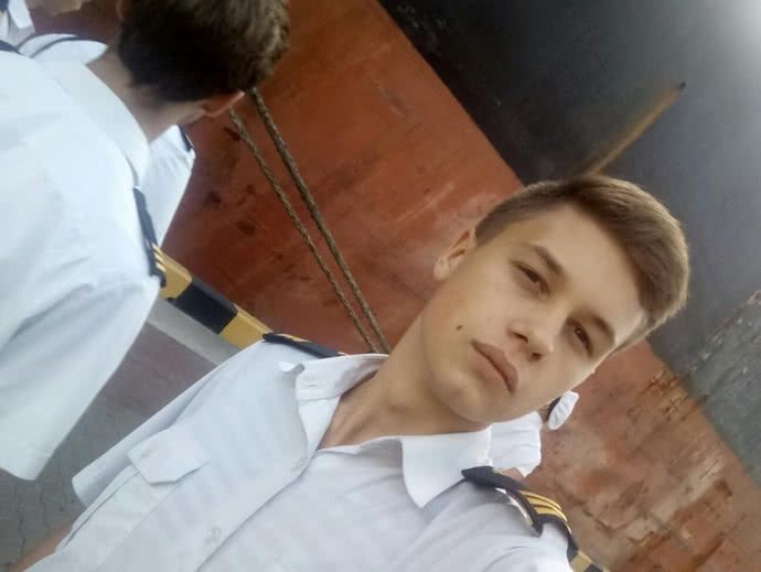 Поранений полонений Андрій Ейдер зателефонував своїй дівчині із Криму