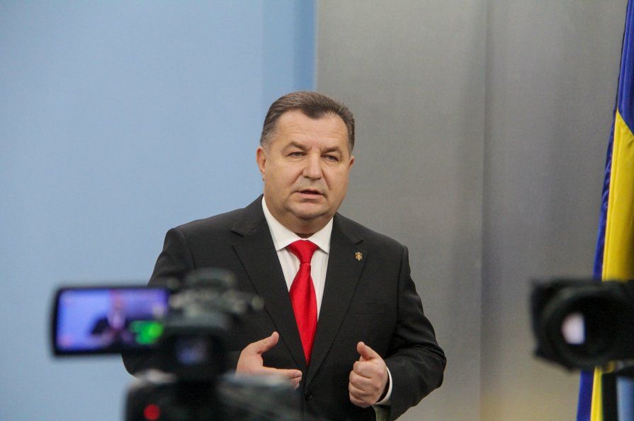 Степан Полторак розповів, чому українські моряки не відкривали вогонь у відповідь на атаку Росії