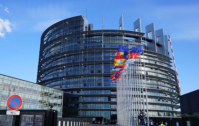 Європарламент схвалив резолюцію, що закликає посилити санкції проти Росії