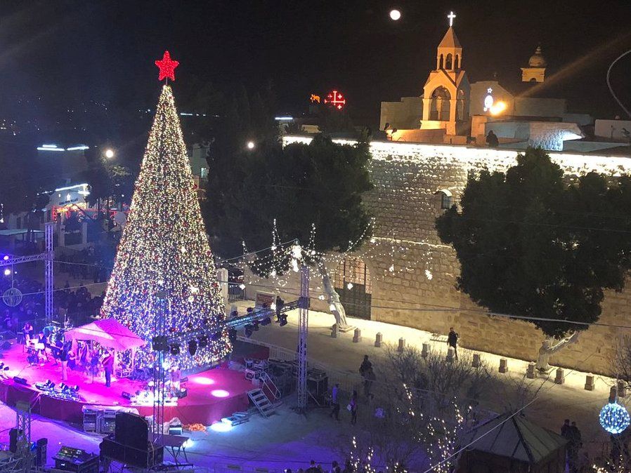 Merry Christmas: як світ та Україна відсвяткували Різдво (фото, відео)