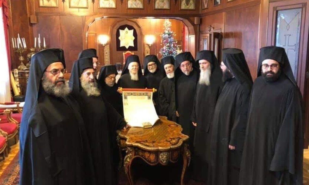 Томос для України підписали всі члени Синоду Вселенського патріархату (фото)