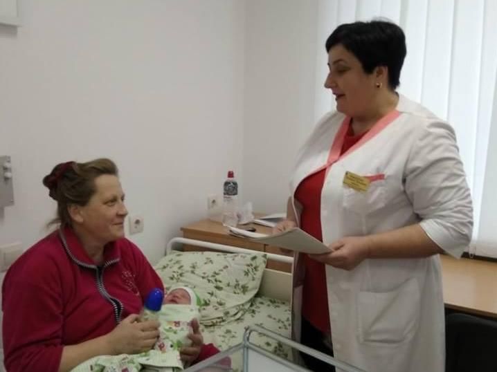 На Рівненщині жінка народила 19-ту дитину