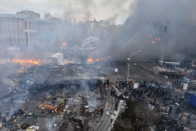 Від Луценка вимагають вибачень за зарахування 18 міліціонерів до Героїв Небесної сотні