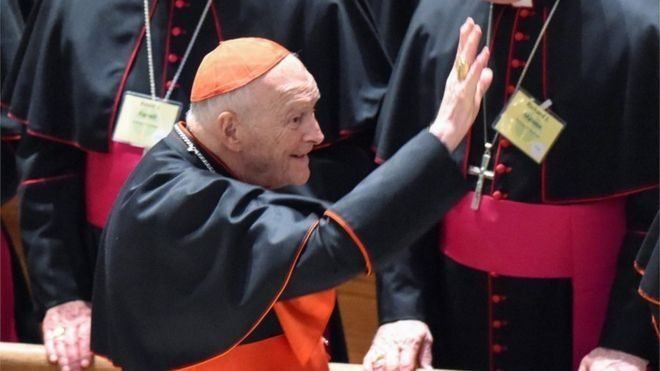 Папа Римський остаточно позбавив сану архієпископа Вашингтона через секс-скандал з домаганням