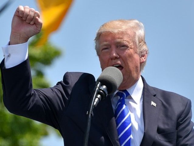 Дональд Трамп продовжив на рік санкції проти Росії за агресію в Україні