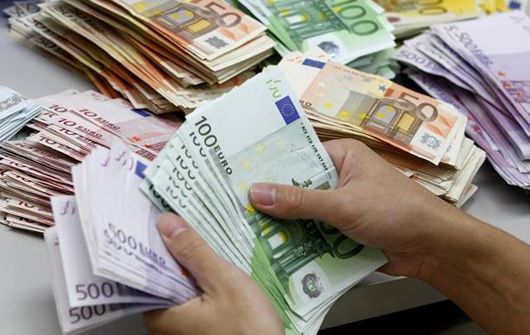 Курс євро: хто в Європі виграв, а хто програв від запровадження спільної валюти