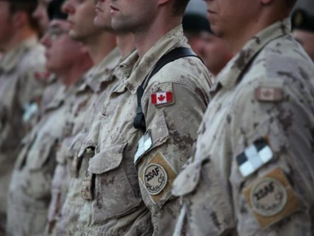 Канада продовжить військову місію в Україні