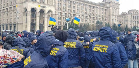 Олігархи, корумповані чиновники й неонацисти: хто підтримує виборчу кампанію Тимошенко