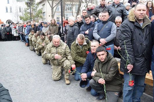 У Переяславі відкрили пам’ятник воїнам-учасникам АТО