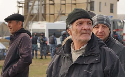 Арештованих кримських татар доставили в Росію, їх розподілять у п'ять СІЗО