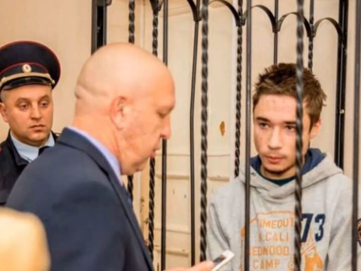У Росії кажуть, що Гриб припинив голодування: батькові про це невідомо
