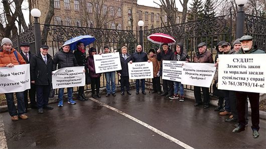 «Вишка» для журналів: редакції «Трибуни» та «Науки і культури» вісім років  відвойовують захоплене рейдерами