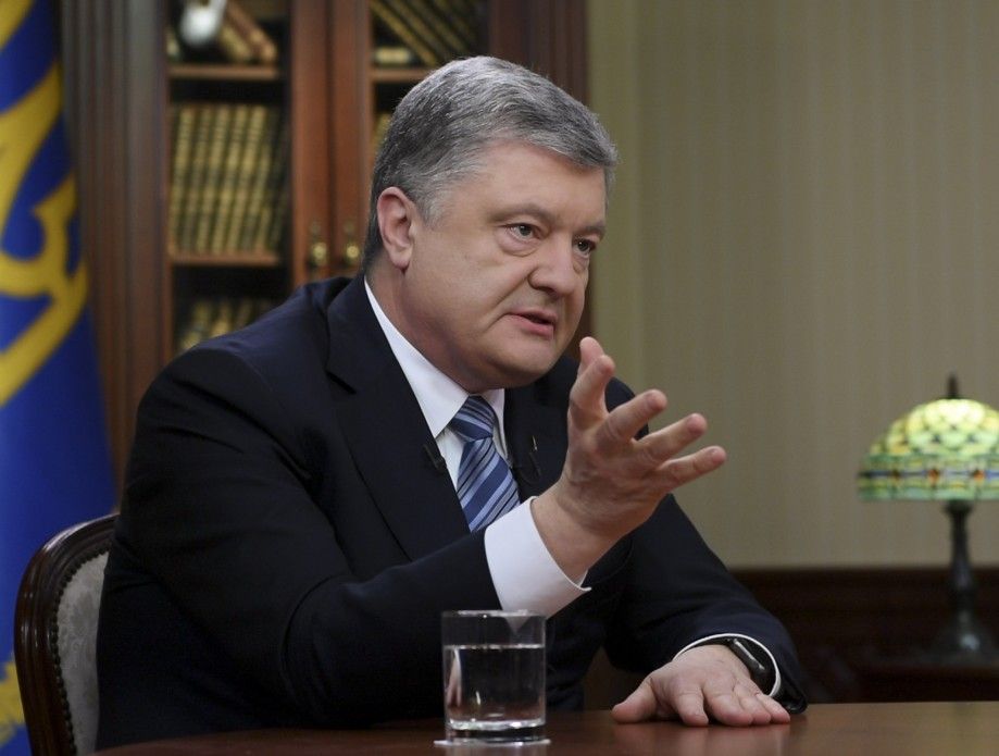 Порошенко кличе Зеленського на 9:00 на аналізи в НСК «Олімпійський»