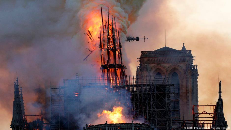 У Франції розпочали збір коштів на відновлення зруйнованого пожежею Нотр-Даму