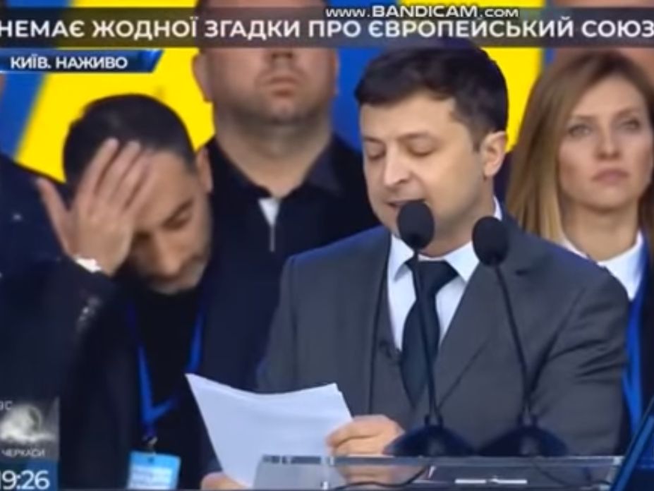 Володимир Зеленський назвав окупантів «ЛДНР» «повстанцями» (відео)