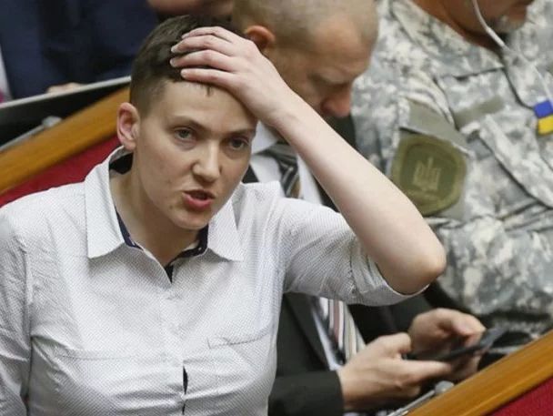"Я побачила у програмі Зеленського те, що має бути. Я вважаю, що це треба підтримати", - заявила Надія Савченко