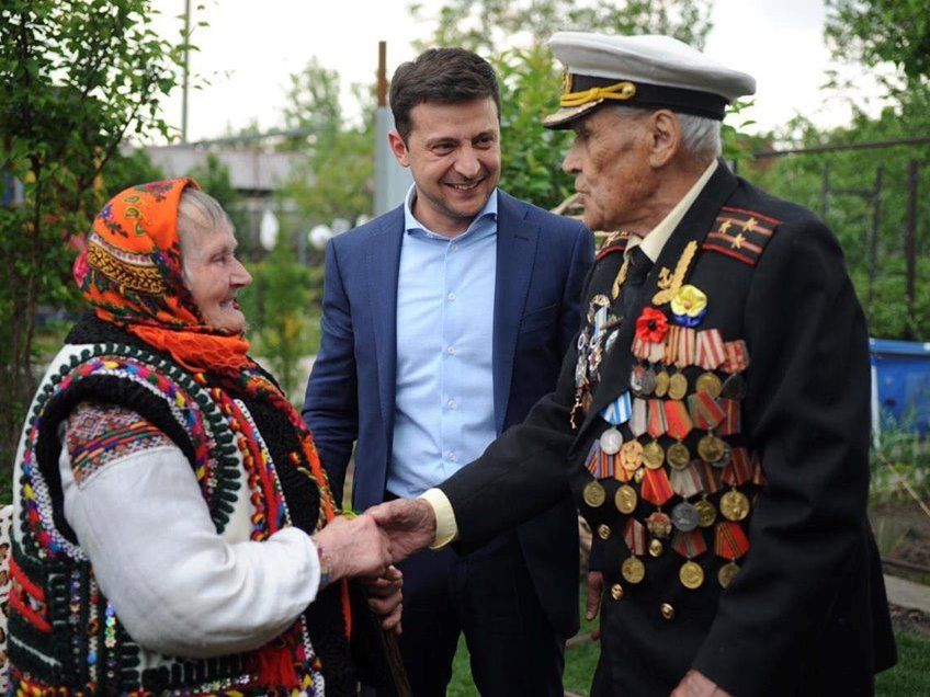 Володимир Зеленський в День пам’яті показав фото із зв’язковою УПА і військовим СРСР
